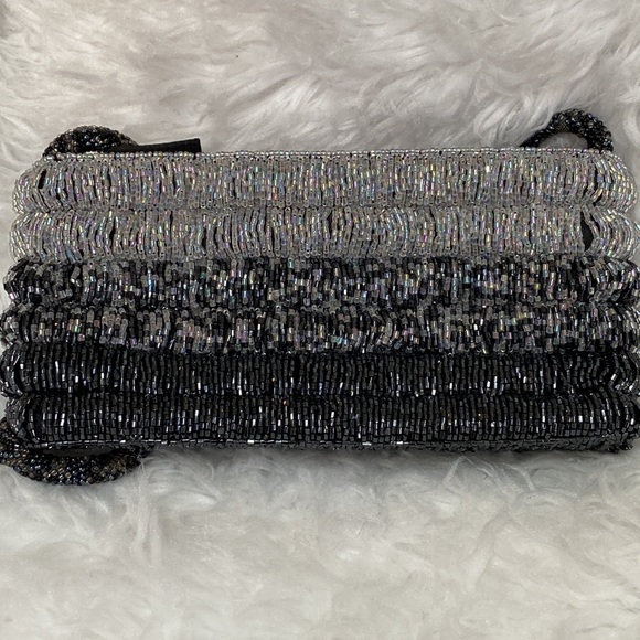 Gorgeous Lancôme ombré Aurora borealis seed bead wristlet - Picture 3 of 11